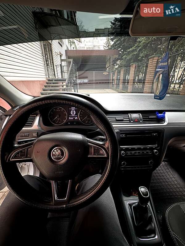 Лифтбек Skoda Rapid 2013 в Днепре