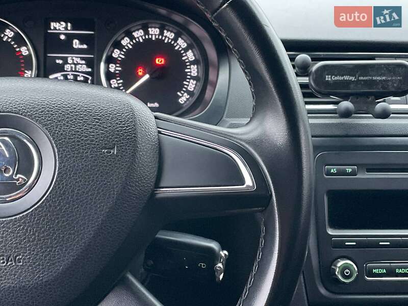 Ліфтбек Skoda Rapid 2013 в Києві фото 20 Ліфтбек Skoda Rapid 2013 в Києві