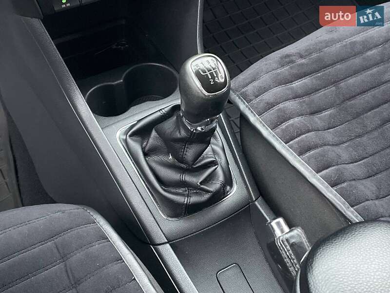 Ліфтбек Skoda Rapid 2013 в Києві фото 25 Ліфтбек Skoda Rapid 2013 в Києві