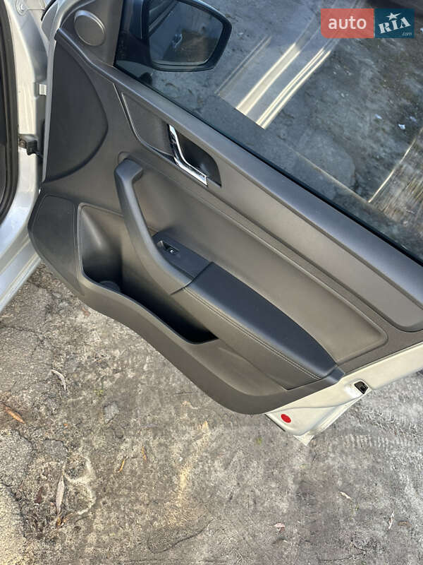 Лифтбек Skoda Rapid 2016 в Киеве фото 19 Лифтбек Skoda Rapid 2016 в Киеве