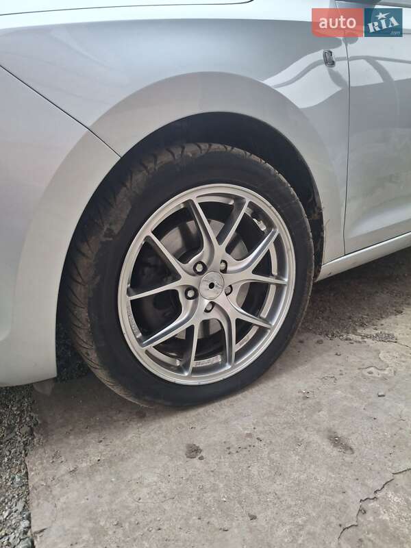 Лифтбек Skoda Rapid 2013 в Бобринце фото 4 Лифтбек Skoda Rapid 2013 в Бобринце