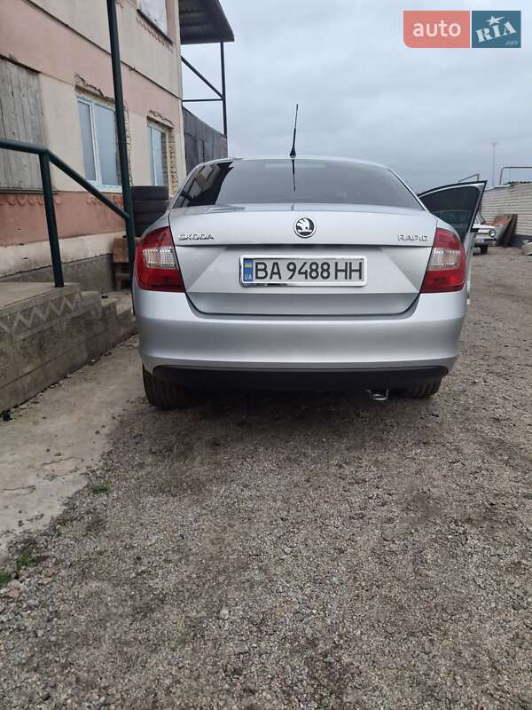 Лифтбек Skoda Rapid 2013 в Бобринце фото 5 Лифтбек Skoda Rapid 2013 в Бобринце