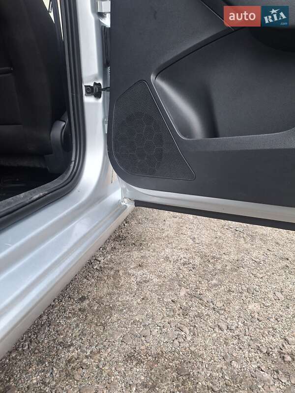 Лифтбек Skoda Rapid 2013 в Бобринце фото 11 Лифтбек Skoda Rapid 2013 в Бобринце