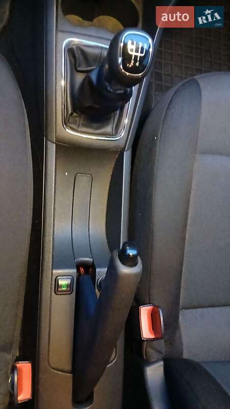 Лифтбек Skoda Rapid 2015 в Тернополе фото 60 Лифтбек Skoda Rapid 2015 в Тернополе