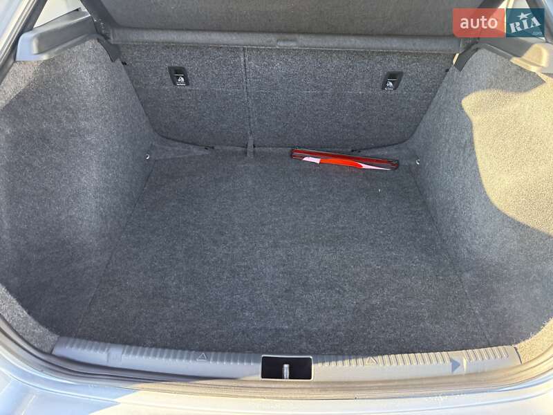 Ліфтбек Skoda Rapid 2012 в Ужгороді