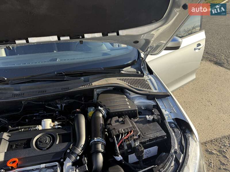 Ліфтбек Skoda Rapid 2012 в Ужгороді