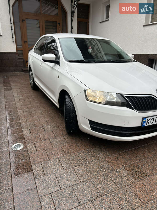 Лифтбек Skoda Rapid 2013 в Тячеве