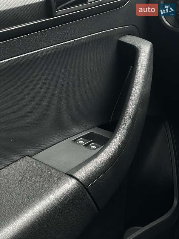 Лифтбек Skoda Rapid 2018 в Кривом Роге