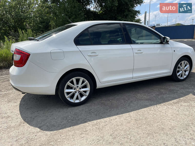 Лифтбек Skoda Rapid 2013 в Киеве фото 5 Лифтбек Skoda Rapid 2013 в Киеве