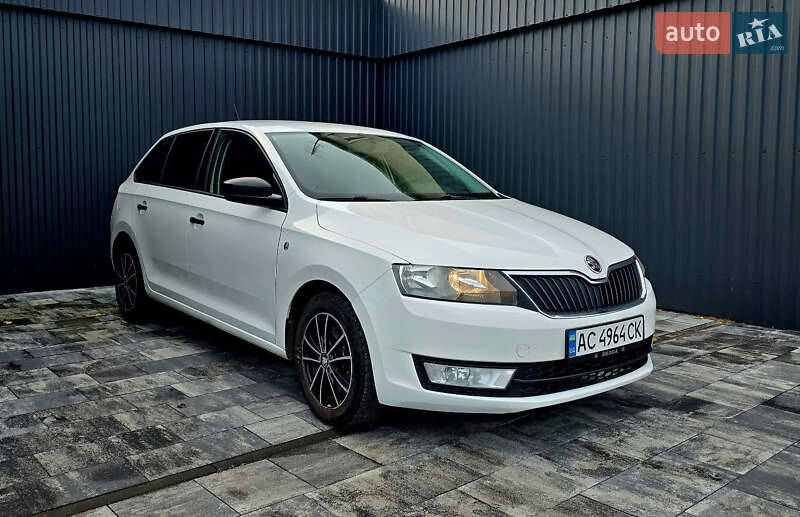 Хэтчбек Skoda Rapid 2015 в Луцке