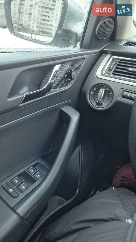 Хэтчбек Skoda Rapid 2014 в Киеве