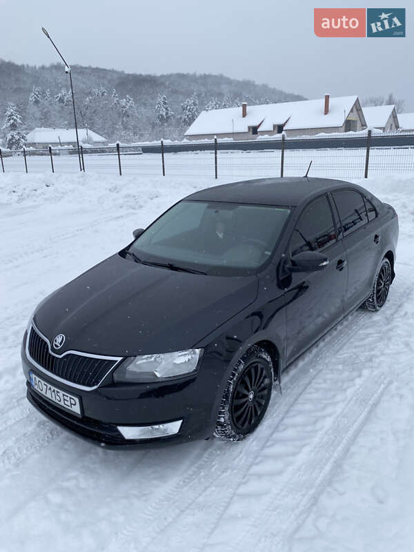 Лифтбек Skoda Rapid 2015 в Иршаве