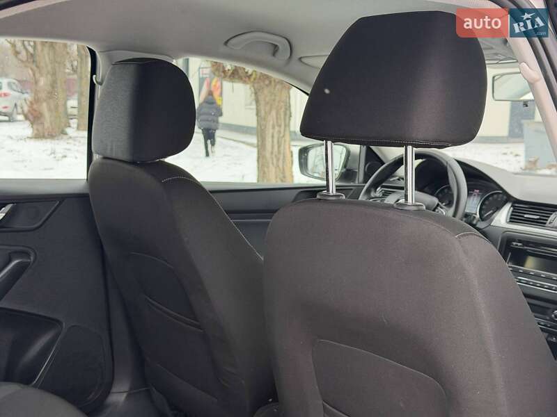 Лифтбек Skoda Rapid 2013 в Ахтырке фото 32 Лифтбек Skoda Rapid 2013 в Ахтырке