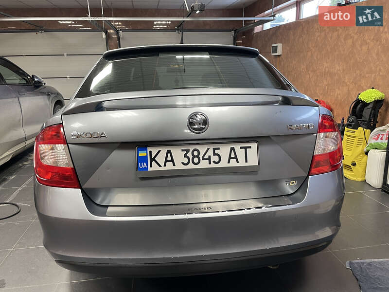 Лифтбек Skoda Rapid 2013 в Киеве фото 6 Лифтбек Skoda Rapid 2013 в Киеве