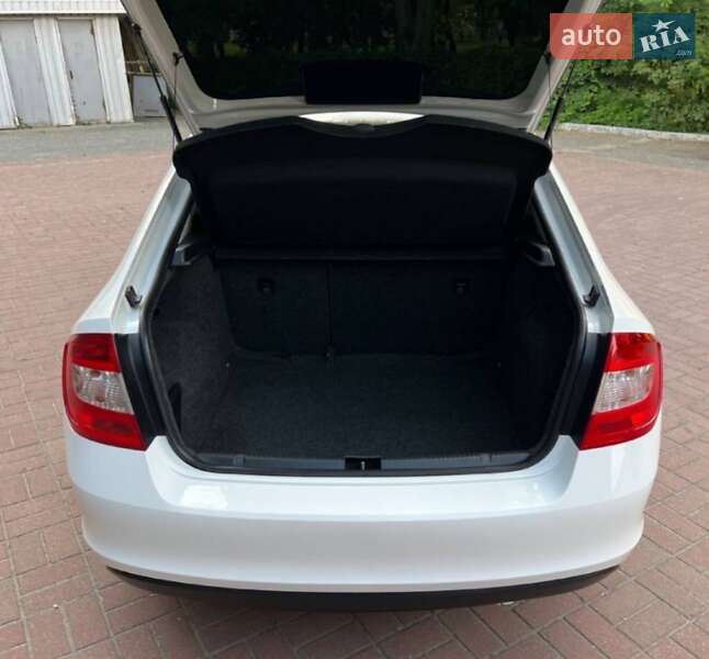 Лифтбек Skoda Rapid 2015 в Кропивницком