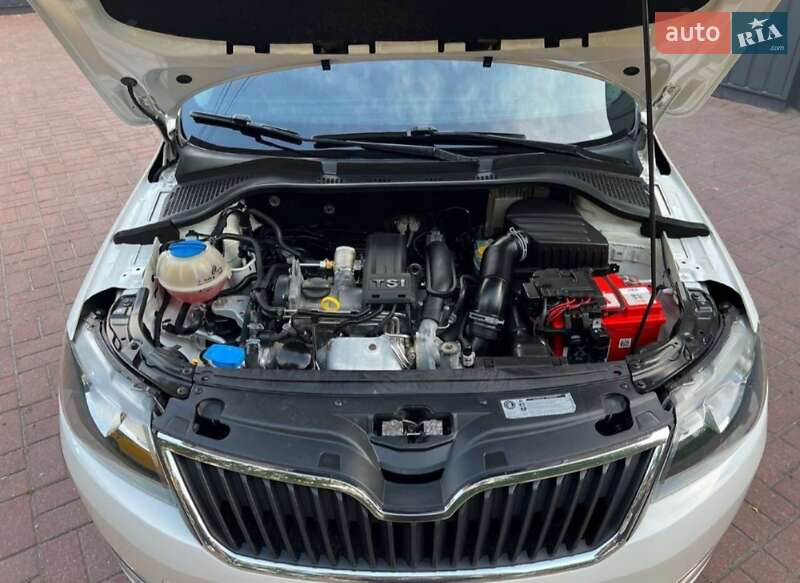 Лифтбек Skoda Rapid 2015 в Кропивницком