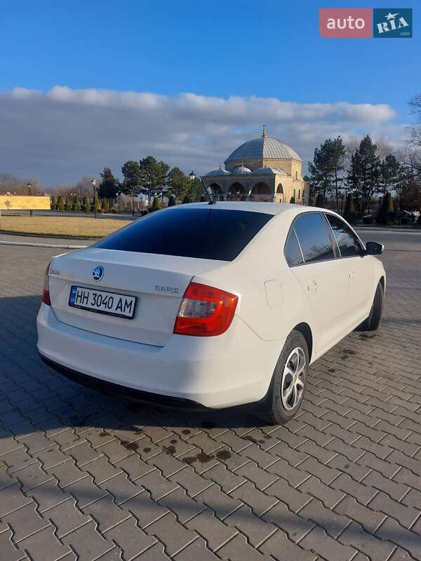 Лифтбек Skoda Rapid 2015 в Измаиле