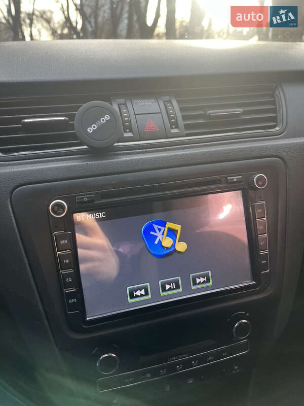 Ліфтбек Skoda Rapid 2013 в Одесі фото 16 Ліфтбек Skoda Rapid 2013 в Одесі