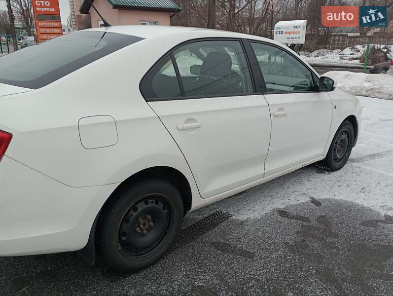 Лифтбек Skoda Rapid 2014 в Виннице