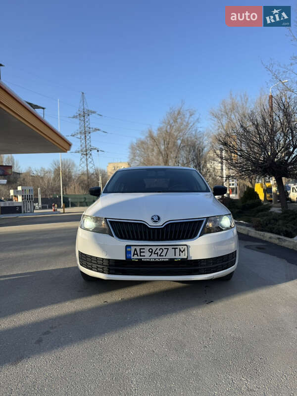 Лифтбек Skoda Rapid 2013 в Днепре