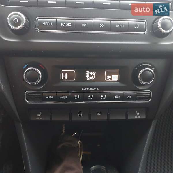 Лифтбек Skoda Rapid 2013 в Тернополе