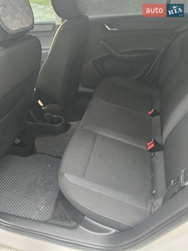 Лифтбек Skoda Rapid 2013 в Полтаве