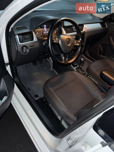 Лифтбек Skoda Rapid 2013 в Кременчуге