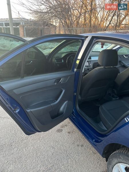 Лифтбек Skoda Rapid 2015 в Киеве