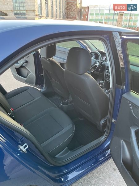 Лифтбек Skoda Rapid 2015 в Киеве