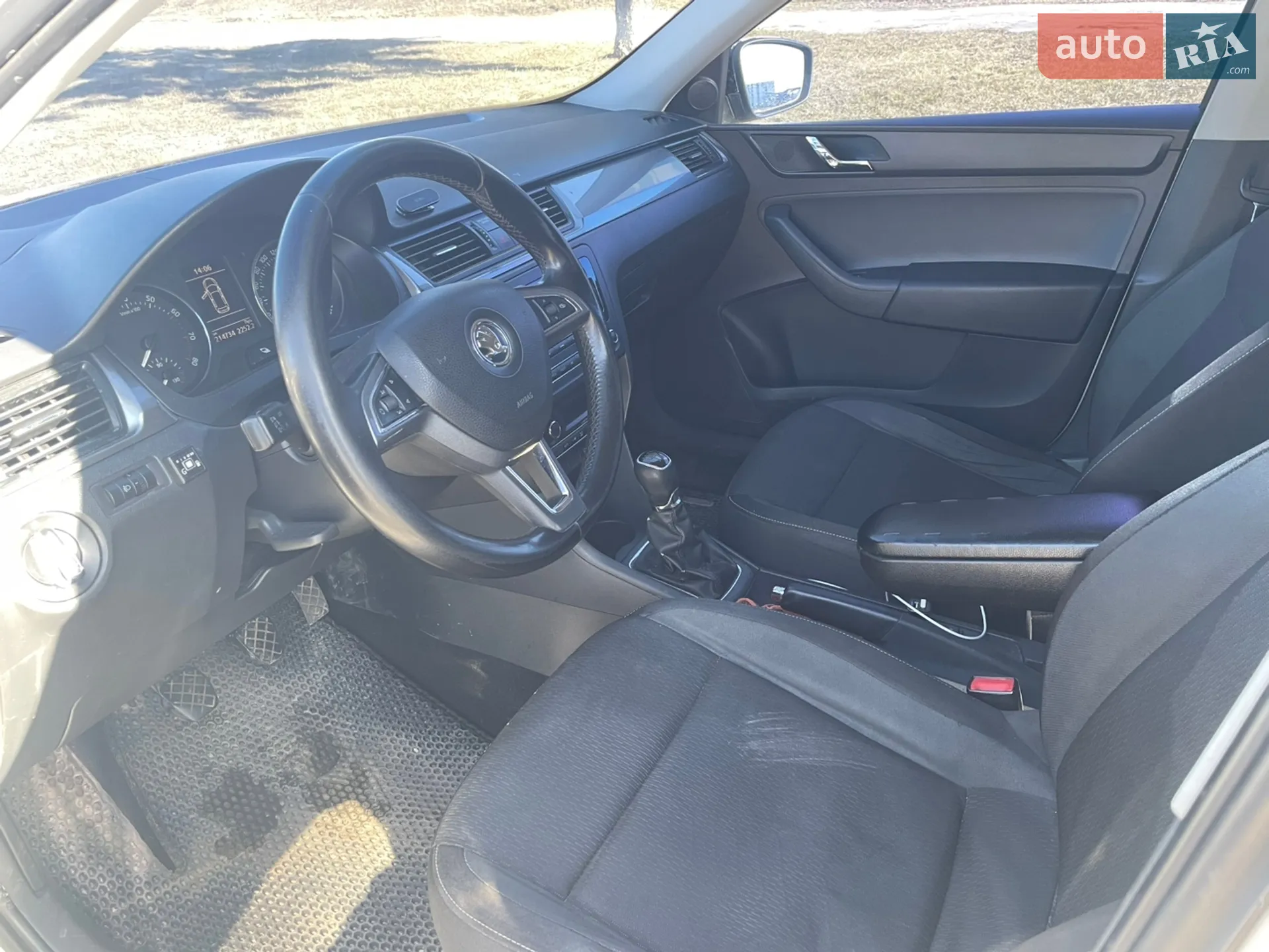 2014 Skoda Rapid - мініатюра 9