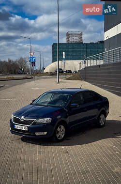 Лифтбек Skoda Rapid 2015 в Киеве