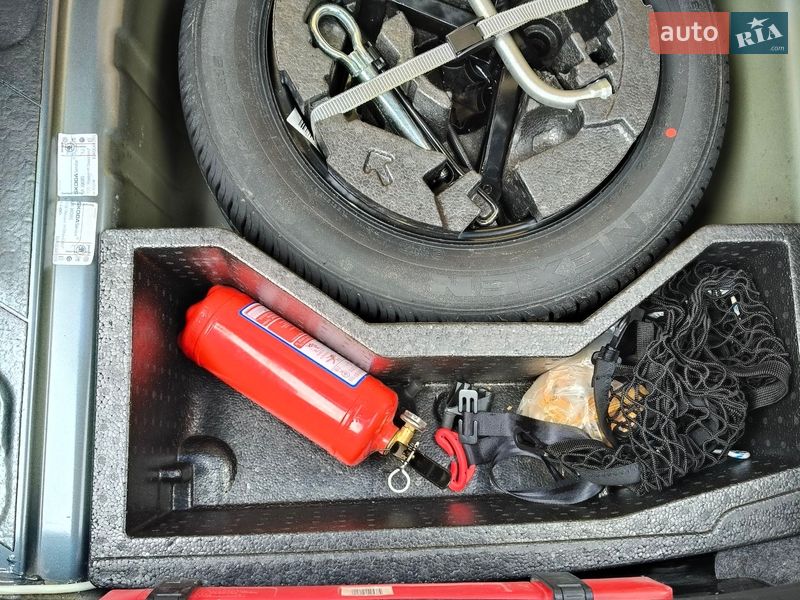 Лифтбек Skoda Rapid 2014 в Житомире