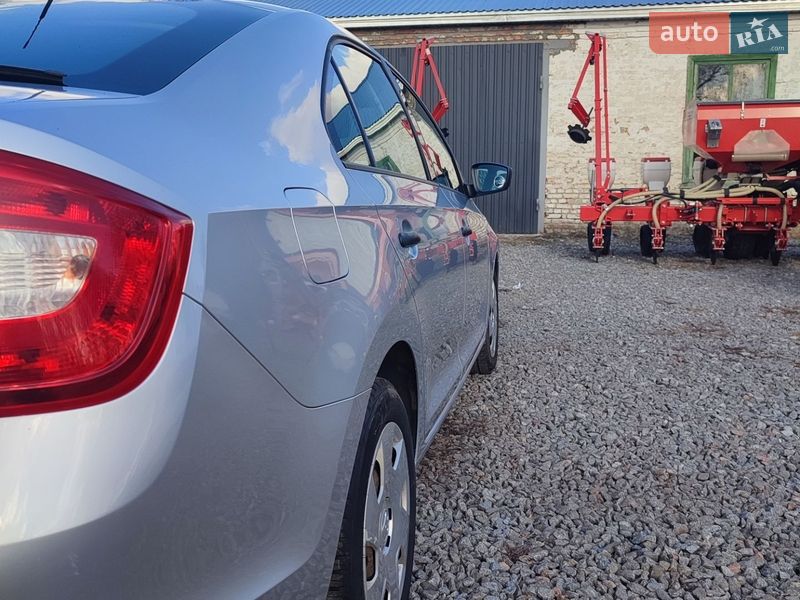 Лифтбек Skoda Rapid 2014 в Драбове фото 7 Лифтбек Skoda Rapid 2014 в Драбове