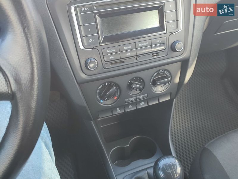 Лифтбек Skoda Rapid 2014 в Драбове фото 15 Лифтбек Skoda Rapid 2014 в Драбове