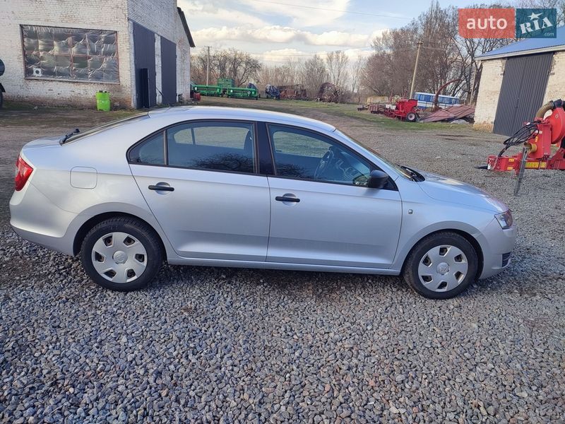 Лифтбек Skoda Rapid 2014 в Драбове фото 2 Лифтбек Skoda Rapid 2014 в Драбове