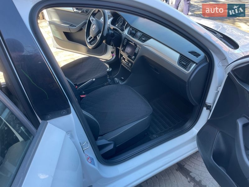 Лифтбек Skoda Rapid 2018 в Малине