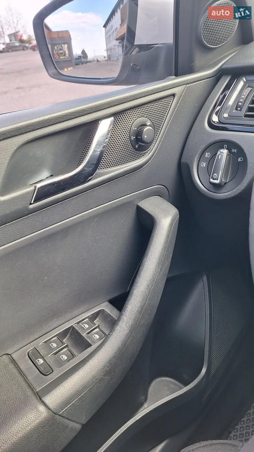 2015 Skoda Rapid - мініатюра 11