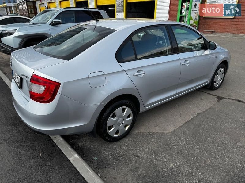 Хэтчбек Skoda Rapid 2015 в Киеве фото 2 Хэтчбек Skoda Rapid 2015 в Киеве