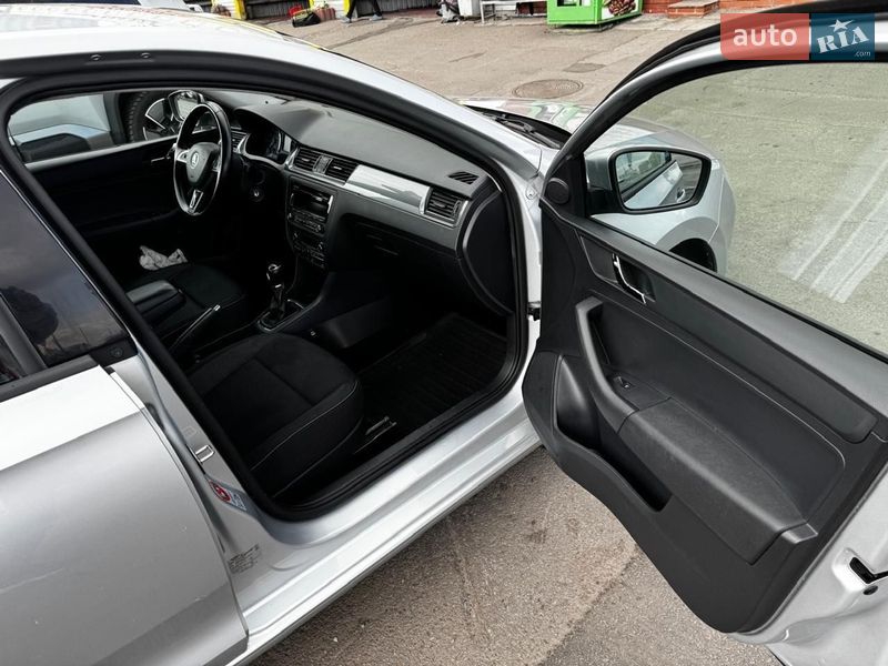 Хэтчбек Skoda Rapid 2015 в Киеве фото 10 Хэтчбек Skoda Rapid 2015 в Киеве