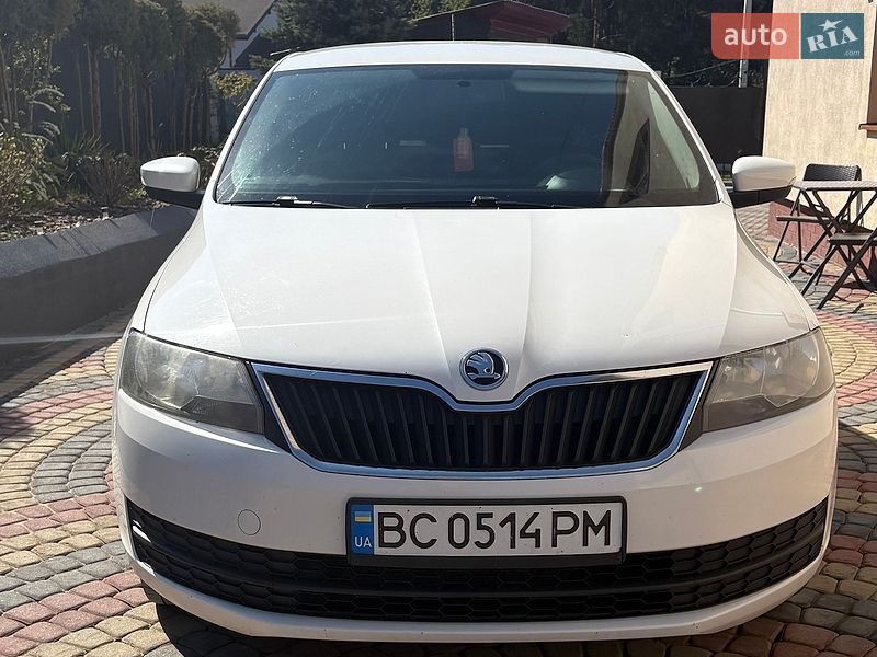 Лифтбек Skoda Rapid 2016 в Новояворовске