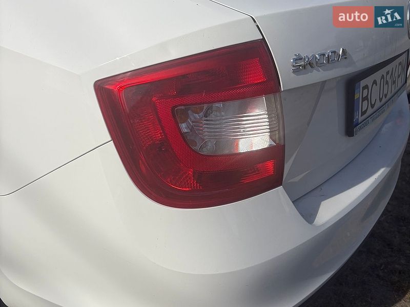 Лифтбек Skoda Rapid 2016 в Новояворовске