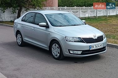 Лифтбек Skoda Rapid 2013 в Сарнах