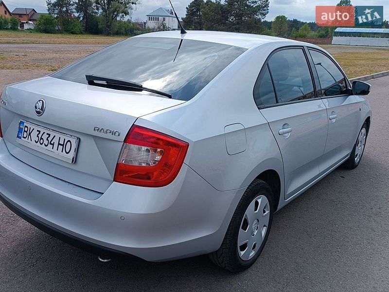 Лифтбек Skoda Rapid 2013 в Сарнах