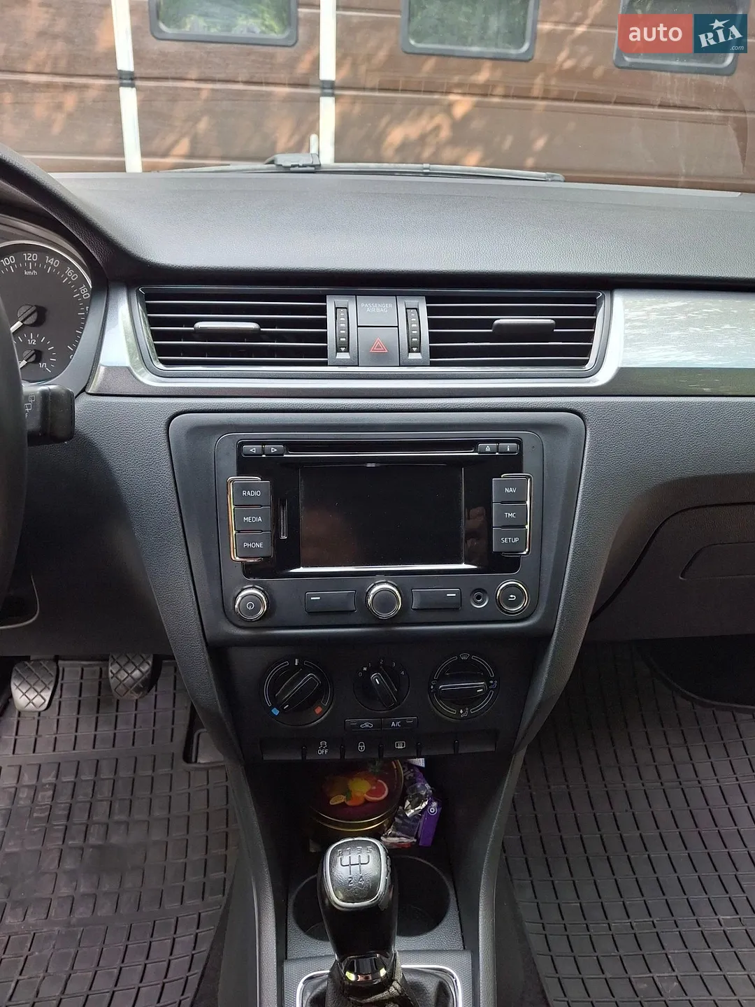 2015 Skoda Rapid - мініатюра 13