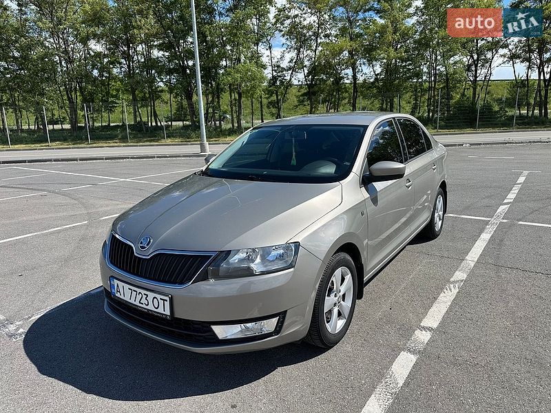 Хэтчбек Skoda Rapid 2013 в Днепре