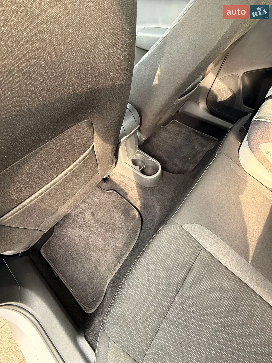 2015 Skoda Rapid - мініатюра 2
