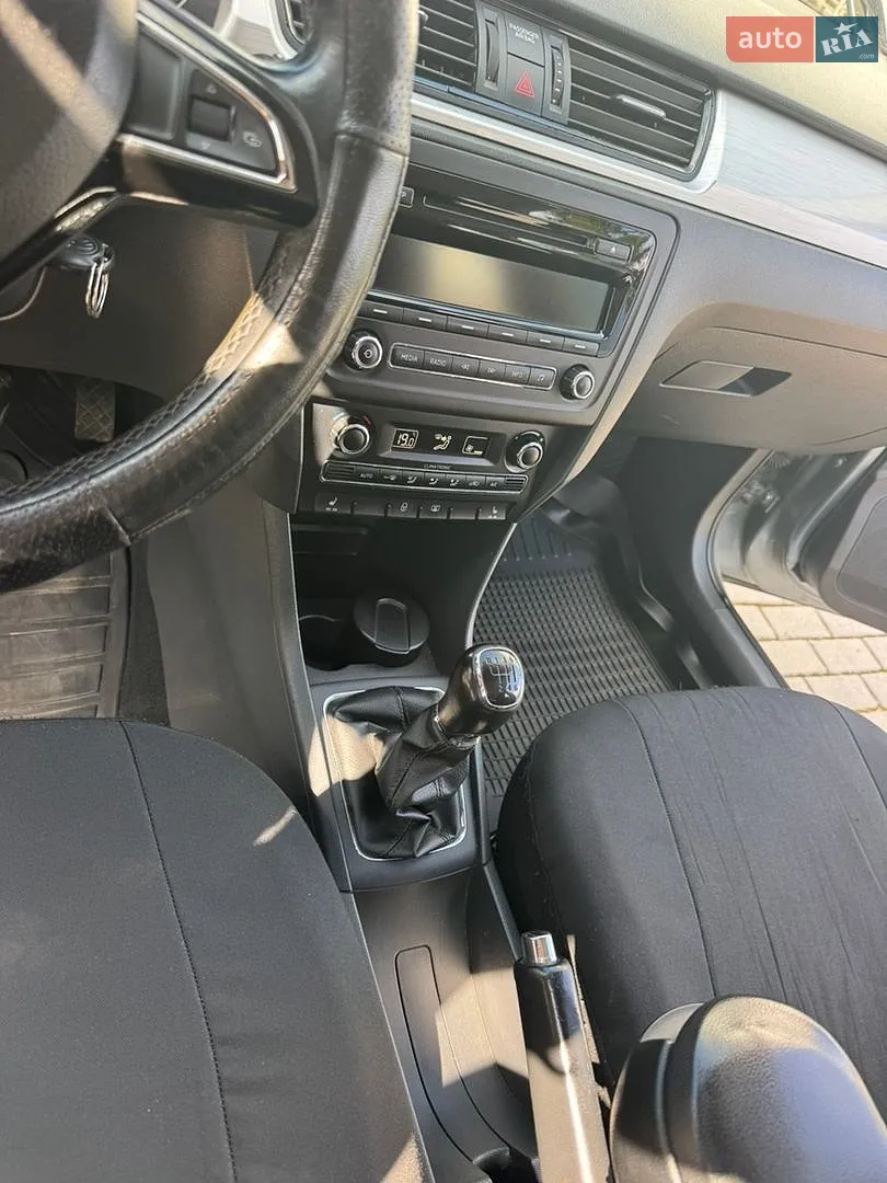 2013 Skoda Rapid - мініатюра 9