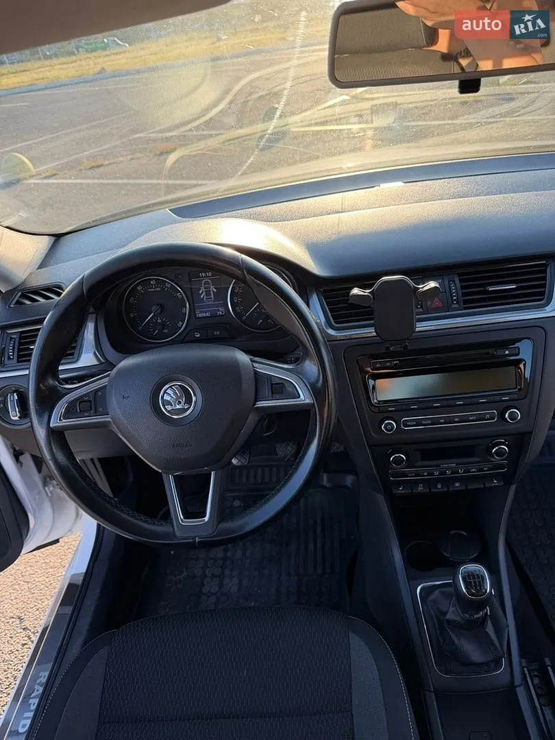 2014 Skoda Rapid - мініатюра 9