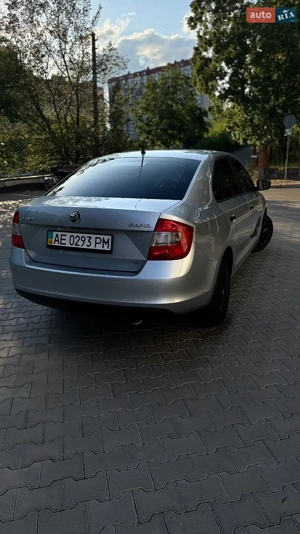 2013 Skoda Rapid - мініатюра 8