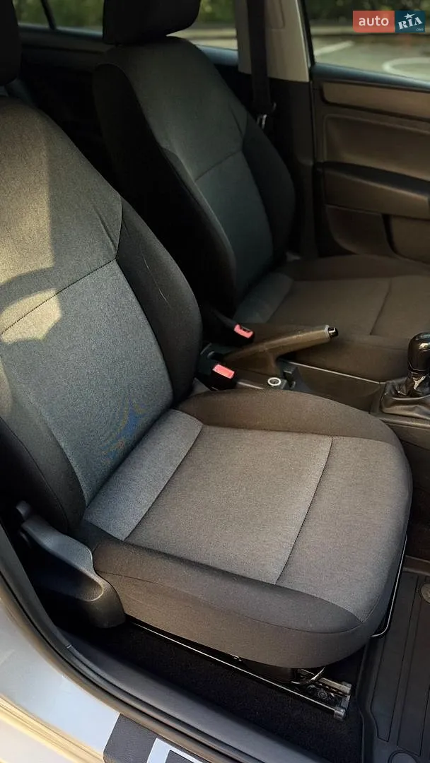 2013 Skoda Rapid - мініатюра 37